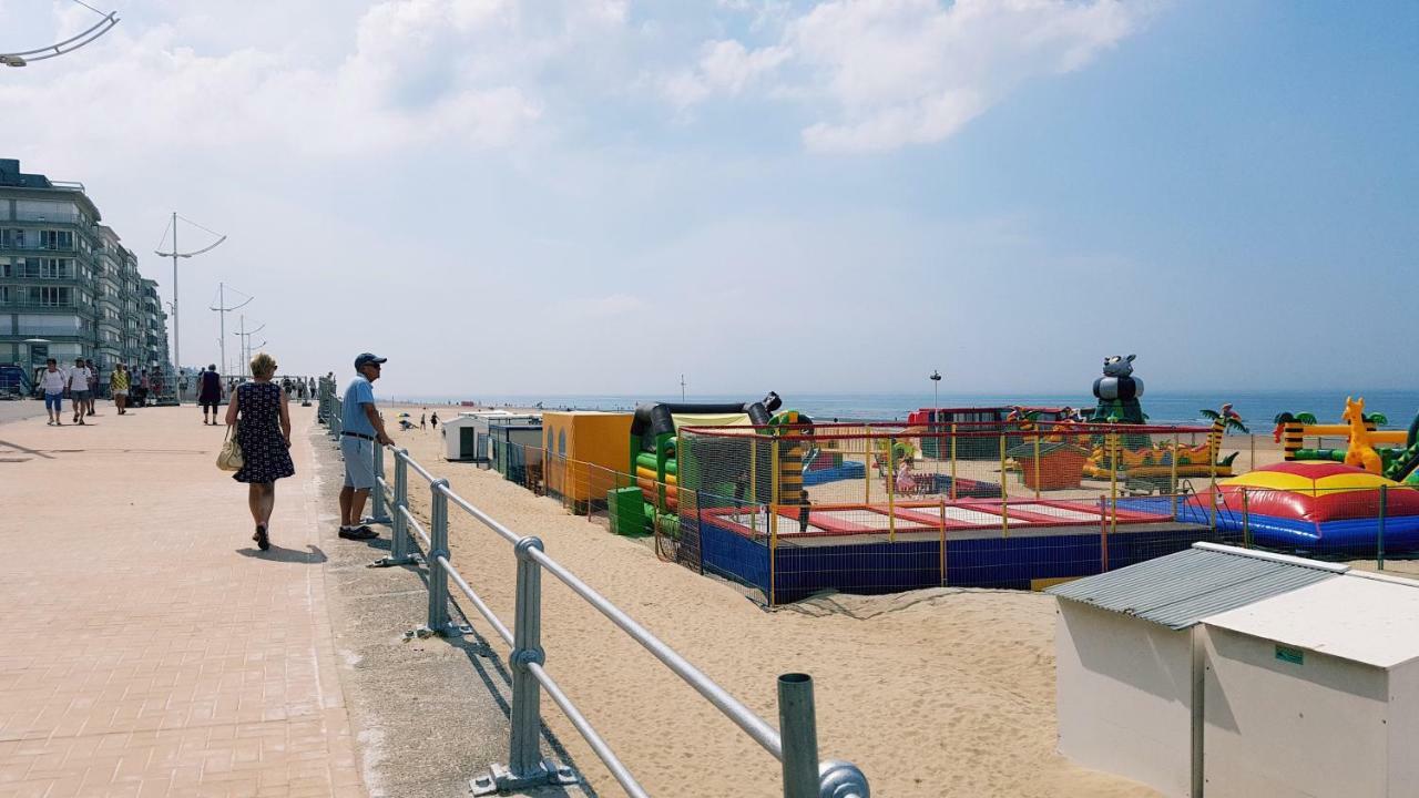 Zeedijk 241, Uitzicht Op Zee, Vue Sur La Mer Koksijde Eksteriør bilde